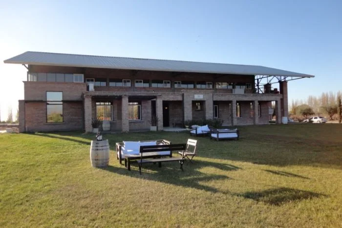 Achaval Ferrer vinícola argentina faixada