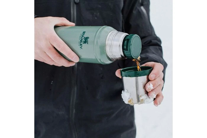 copo stanley ar livre 2